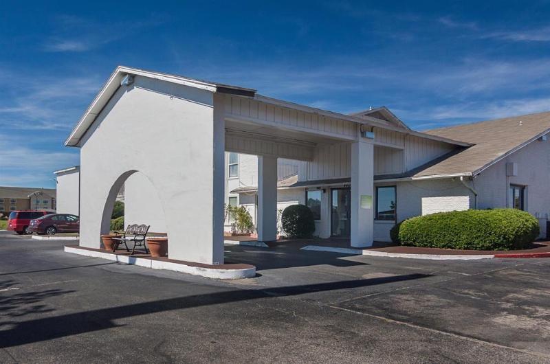 Studio Inn Extended Stay Oklahoma City Airport By Oyo Dış mekan fotoğraf